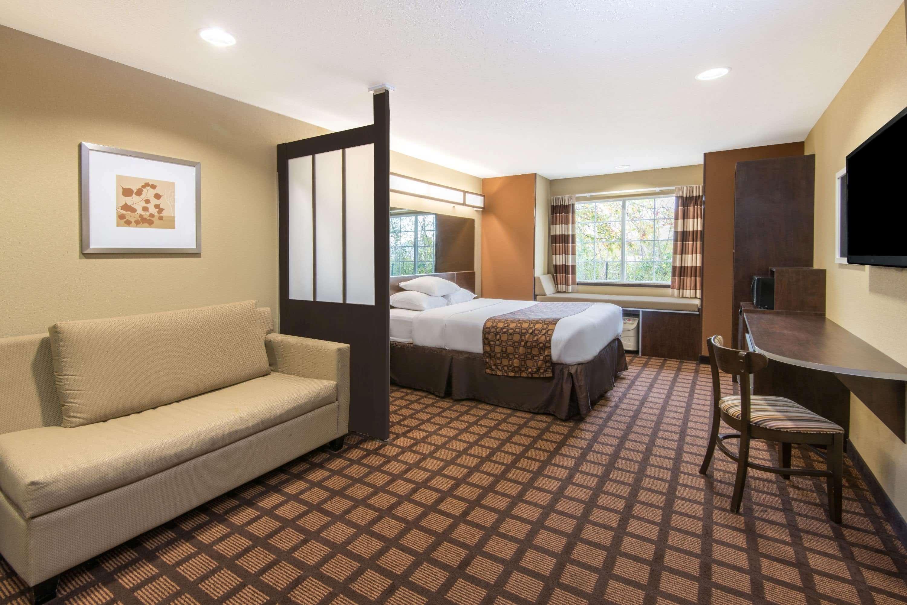 Microtel Inn And Suites נורת' קנטון מראה חיצוני תמונה