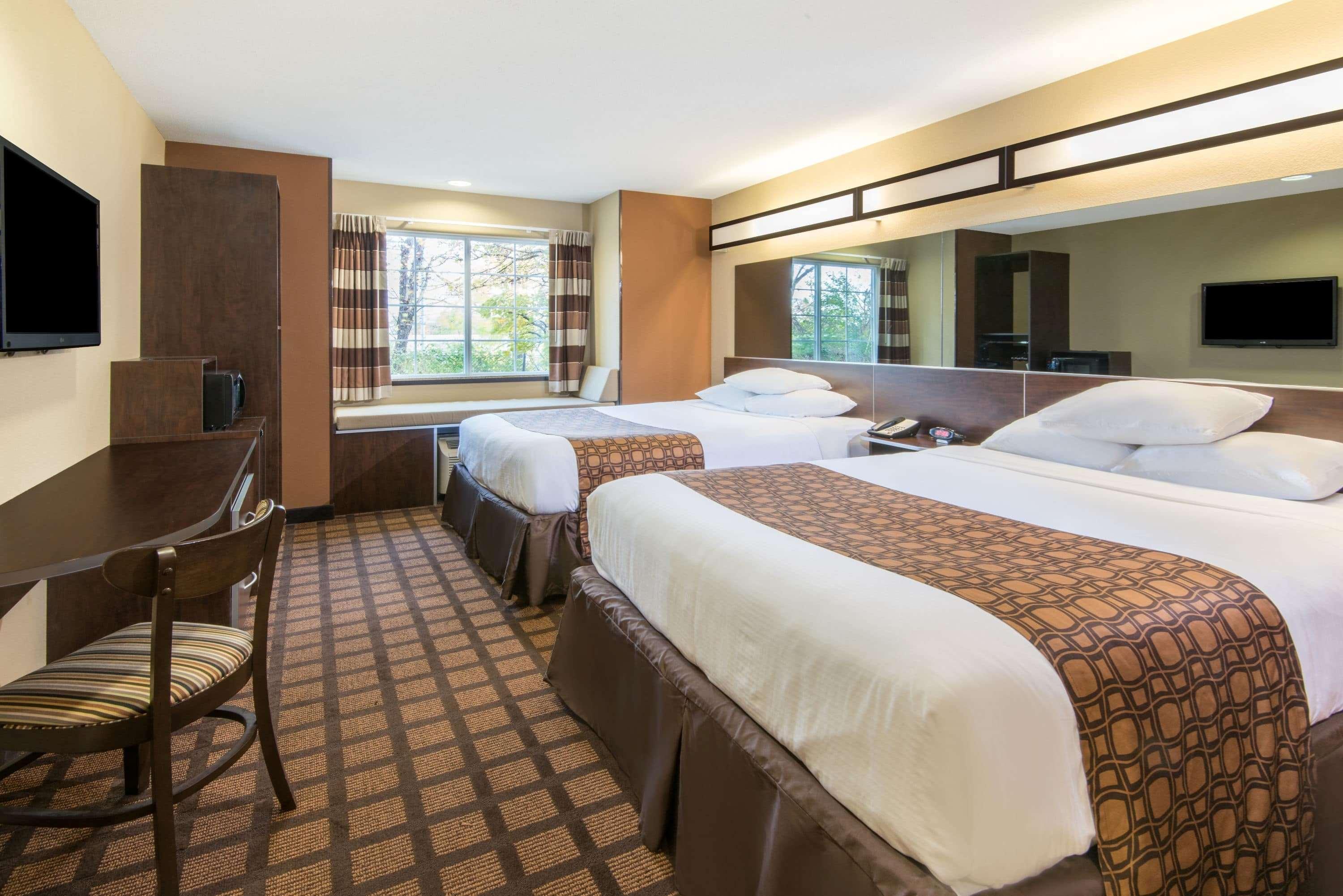 Microtel Inn And Suites נורת' קנטון מראה חיצוני תמונה