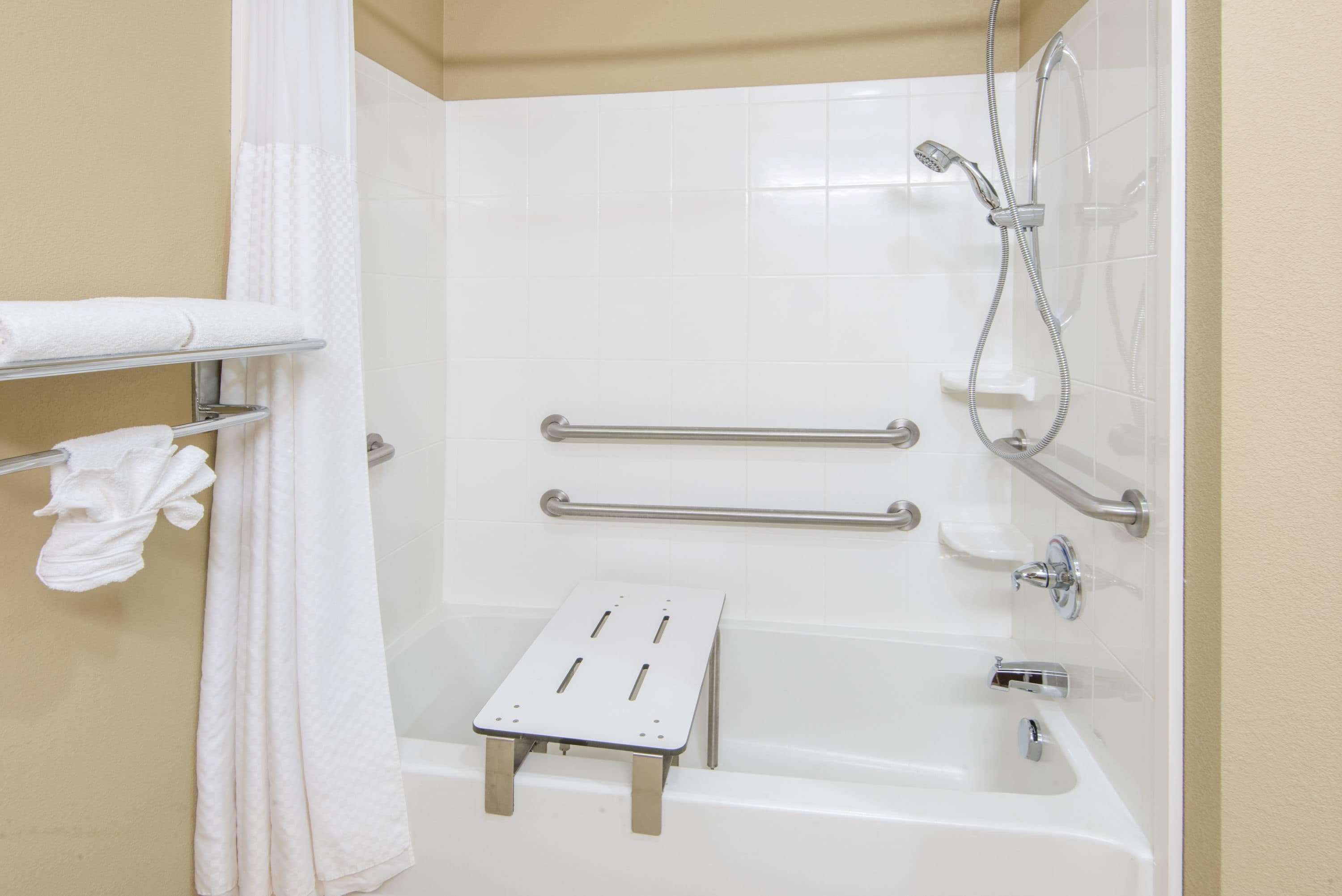 Microtel Inn And Suites נורת' קנטון מראה חיצוני תמונה